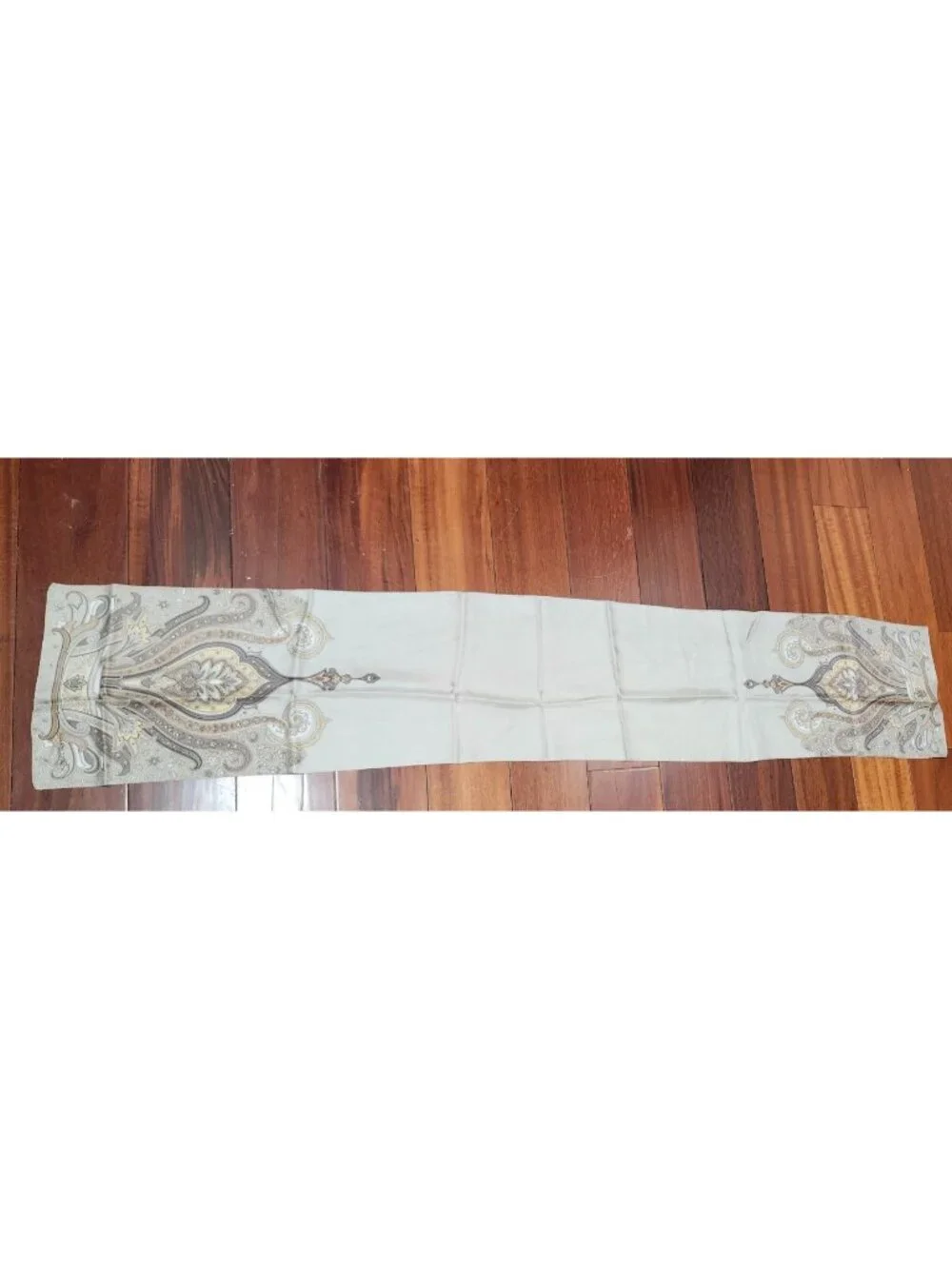 Ellen Tracy 100% Silk Paisley Oblong Scarf Beige Taupe Gray 59 x 10.5 in